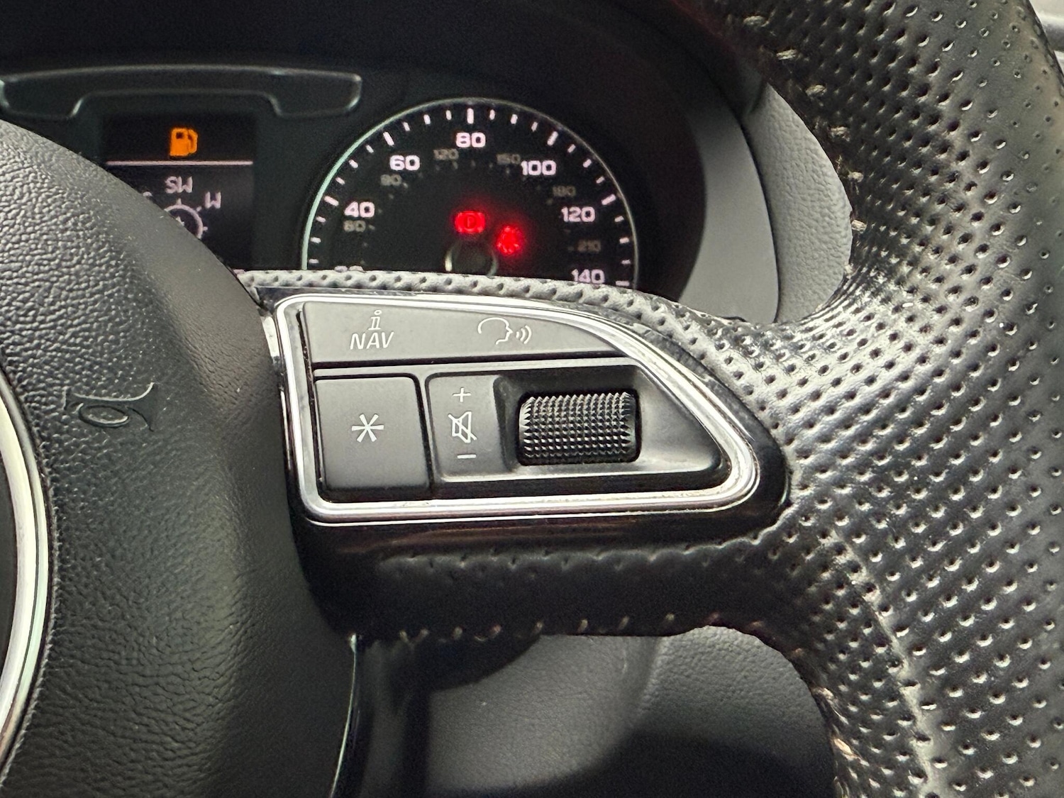 Used Audi Q3 2018 for sale - 76167138: Photo 13