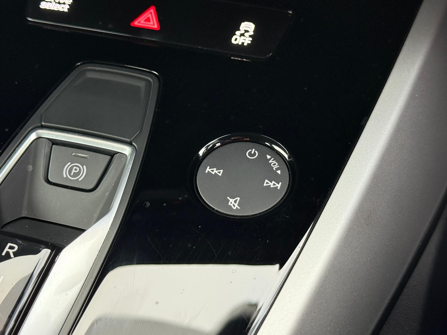 Used Audi Q4 e-tron 2023 for sale - 77202954: Photo 20