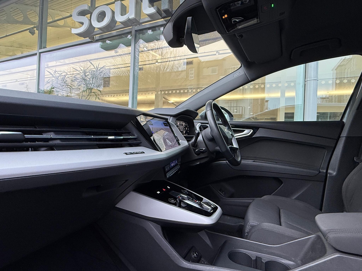 Used Audi Q4 e-tron 2023 for sale - 77202954: Photo 8