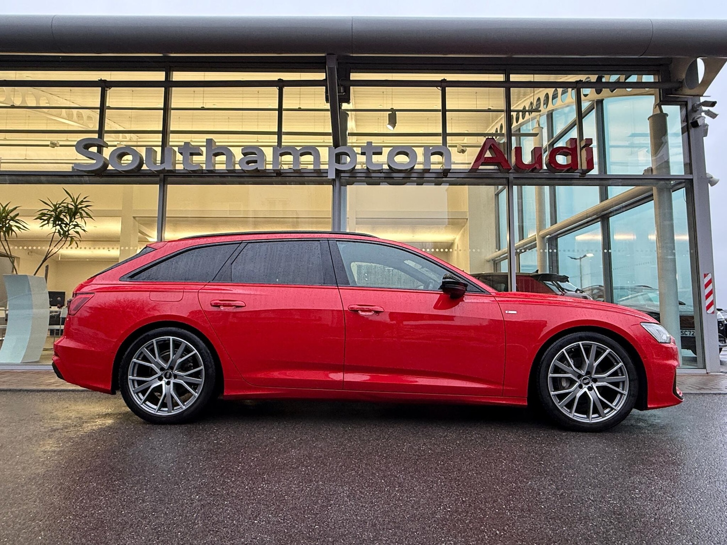 Used Audi A6 2020 for sale - 77190978: Photo 2