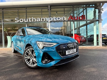 2021 (71) - 300kW 55 Quattro 95kWh Launch Edition 5dr Auto