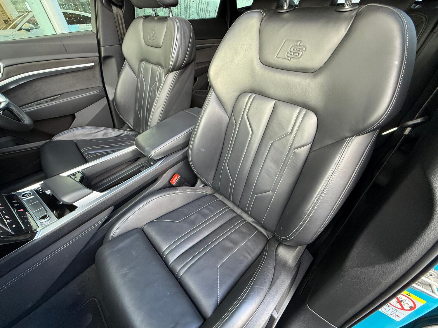 Used Audi e-tron 2021 for sale - 77377120: Photo 65