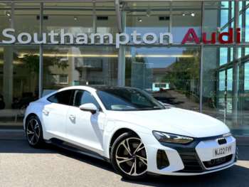 2022 (22) - 93.4kWh Saloon 4dr Electric Auto quattro (476 ps)
