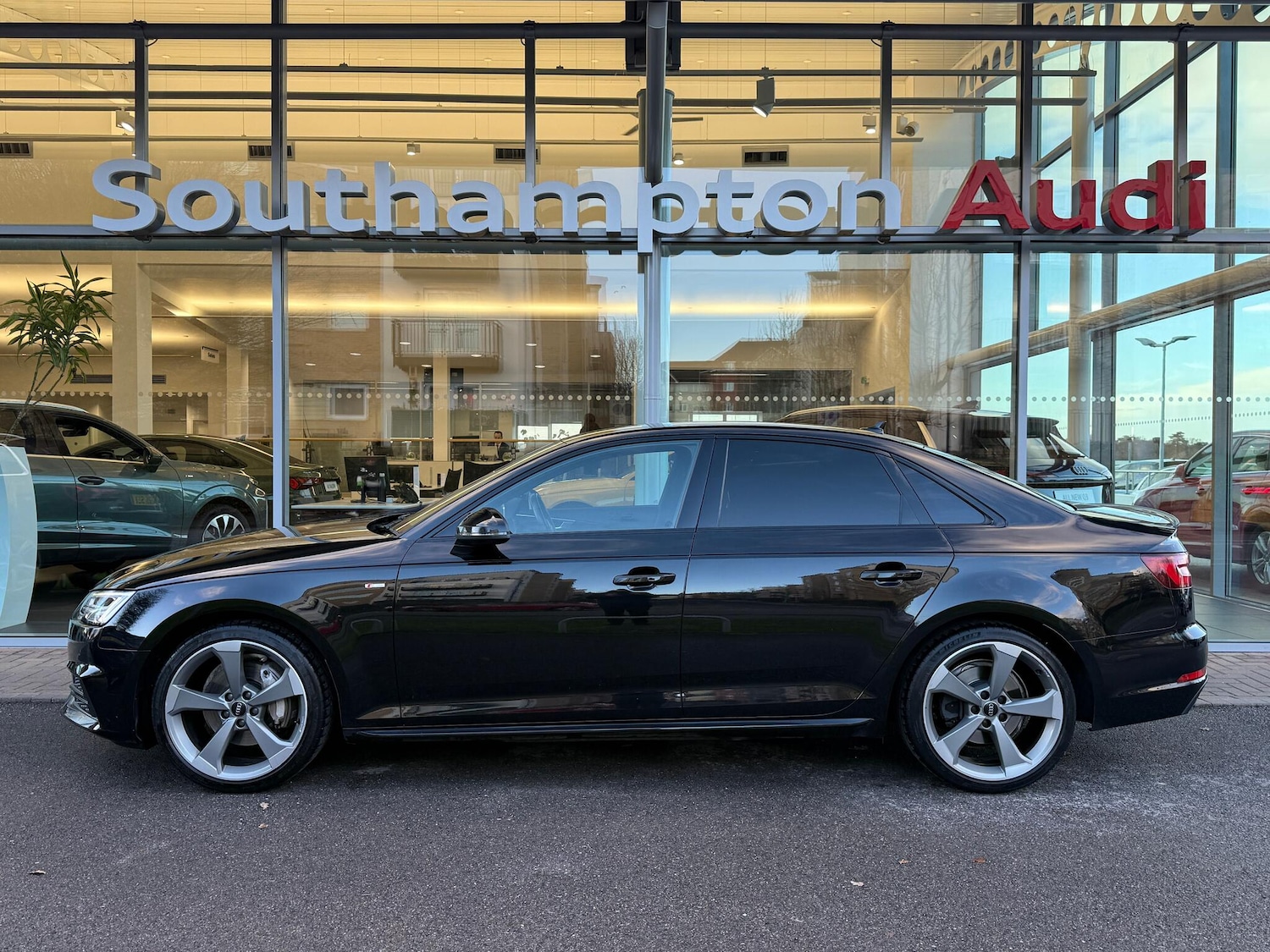 Used Audi A4 2018 for sale - 76832372: Photo 51