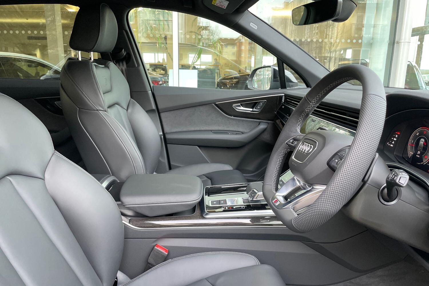 Used Audi Q7 2025 for sale - 76247874: Photo 25