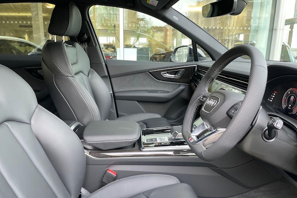 Used Audi Q7 2025 for sale - 76247874: Photo 25