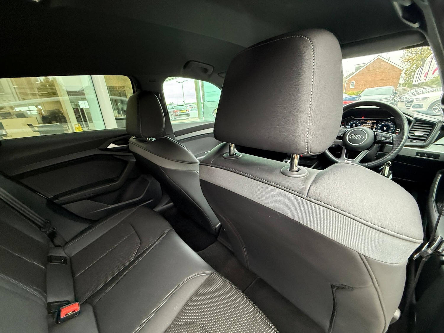 Used Audi A1 2023 for sale - 76270910: Photo 35