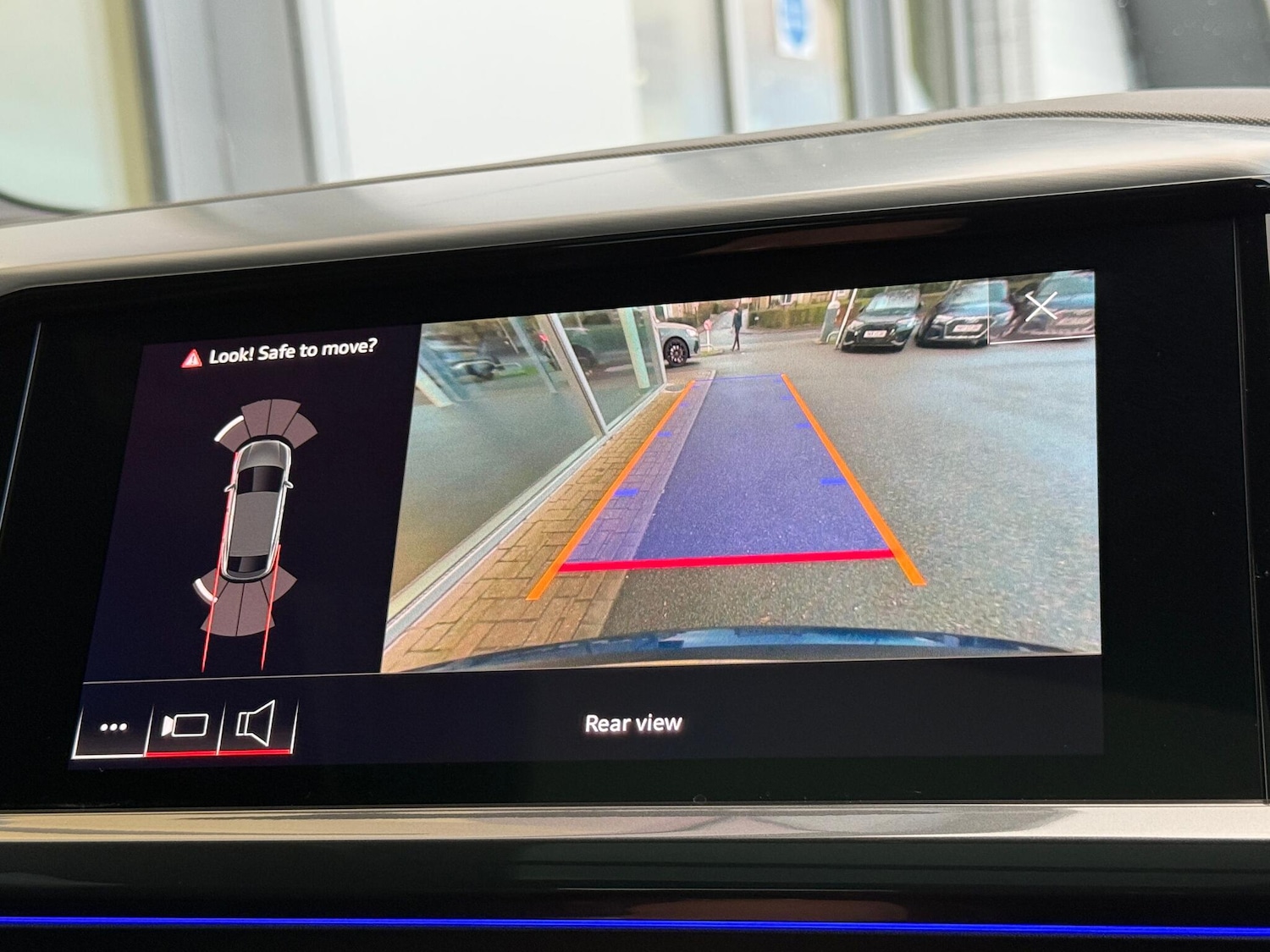 Used Audi Q4 e-tron 2022 for sale - 77175323: Photo 5