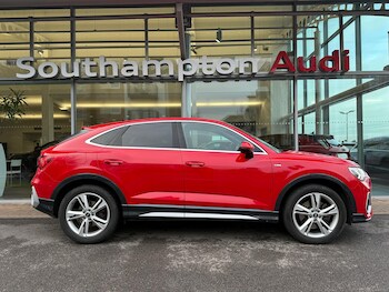 Used Audi Q3 2022 for sale - 77202959: Photo