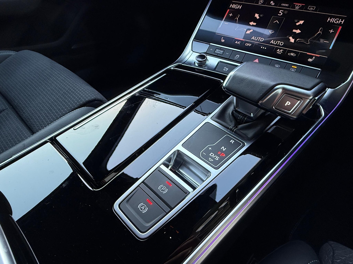 Used Audi A6 Avant 2025 for sale - 76607856: Photo 15