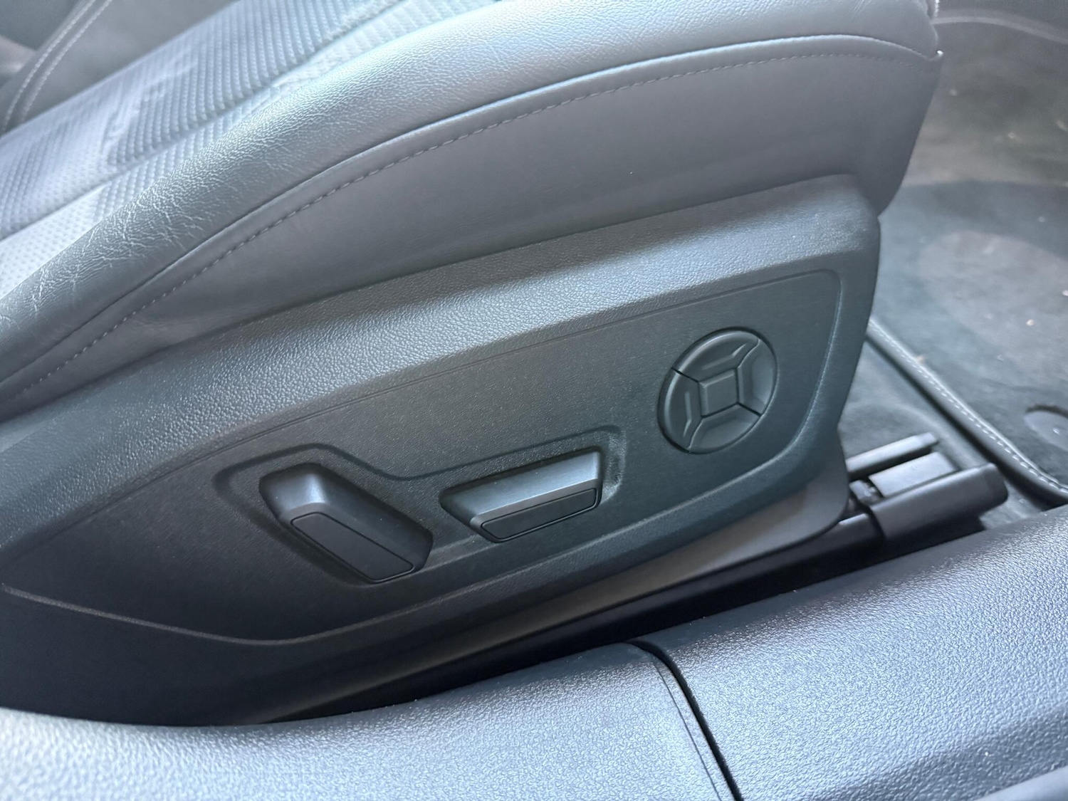 Used Audi A6 Avant 2025 for sale - 76607856: Photo 37