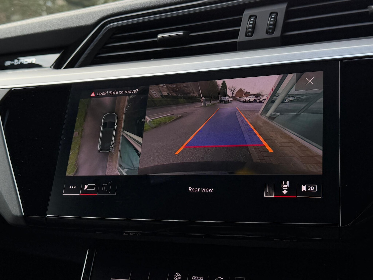 Used Audi e-tron 2021 for sale - 77550344: Photo 5