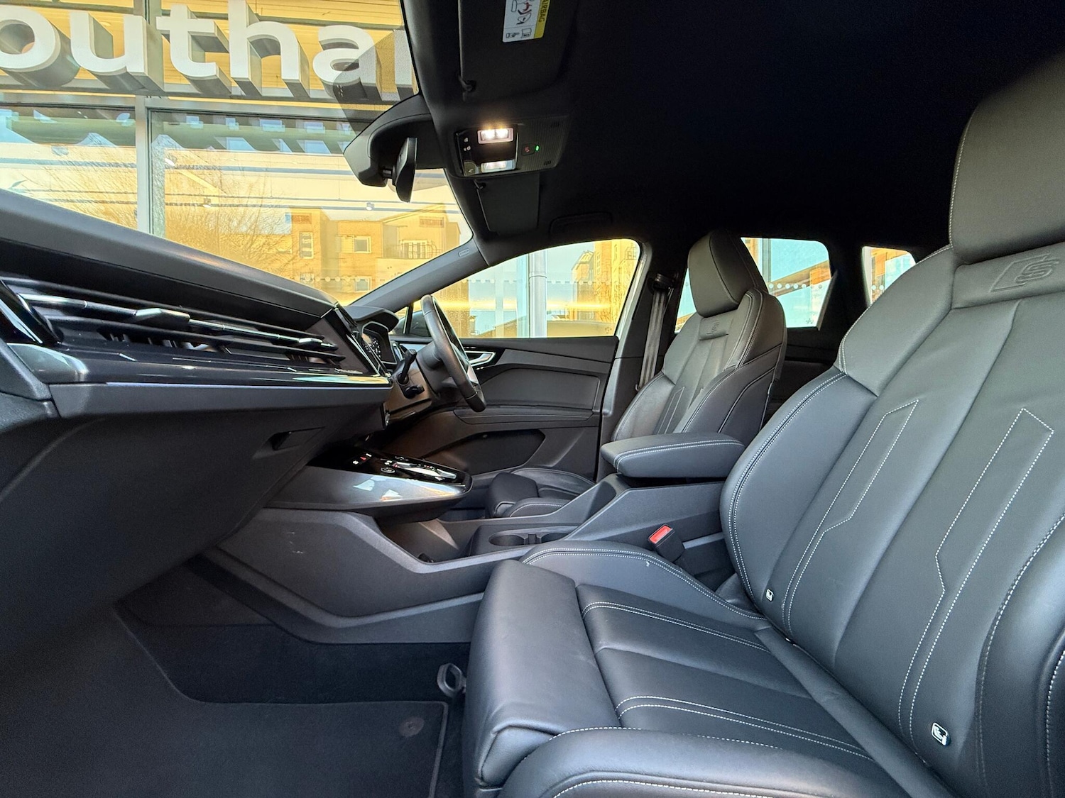 Used Audi Q4 e-tron 2024 for sale - 77091442: Photo 7