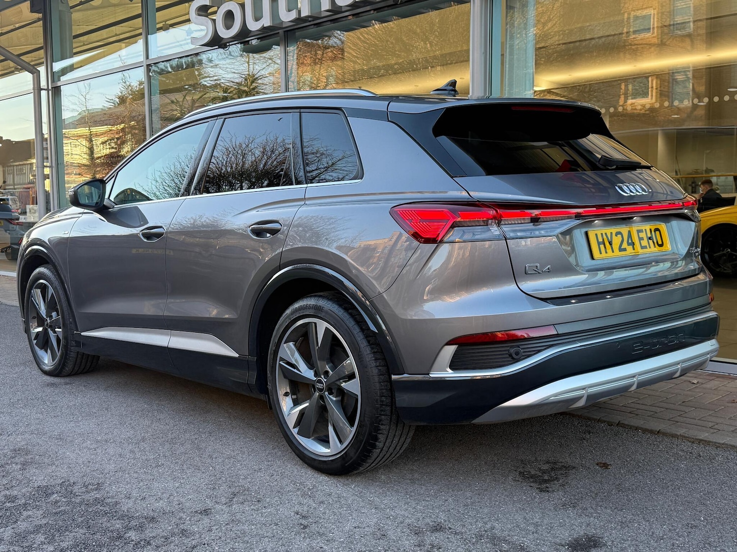 Used Audi Q4 e-tron 2024 for sale - 77091442: Photo 8