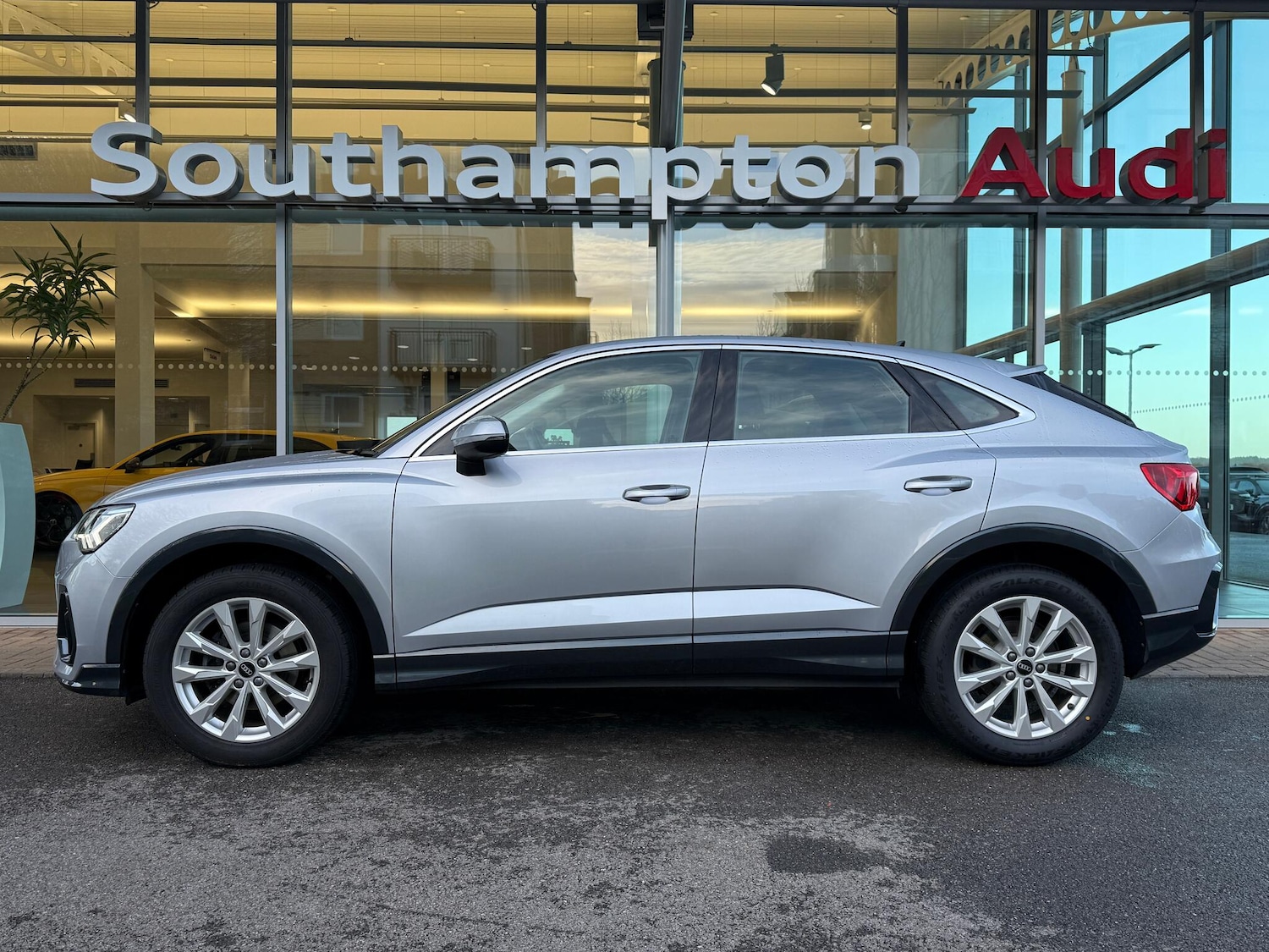 Used Audi Q3 2022 for sale - 77017031: Photo 53