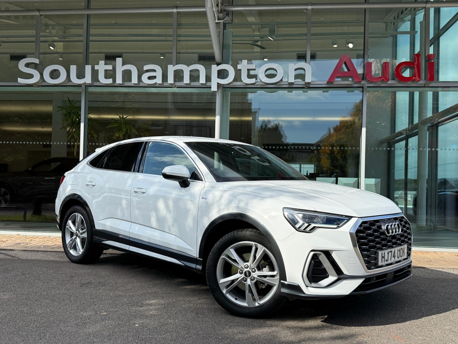 Used Audi Q3 2024 for sale - 76239145: Photo 9