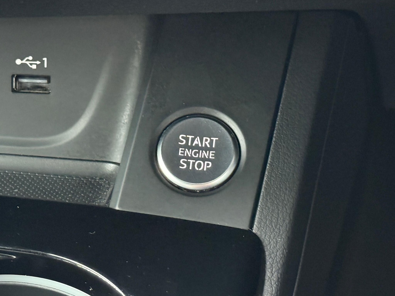 Used Audi A4 2023 for sale - 77351915: Photo 15