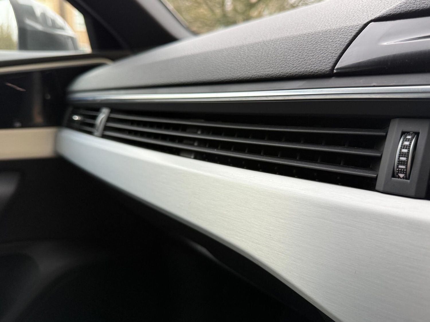 Used Audi A4 2023 for sale - 77351915: Photo 32