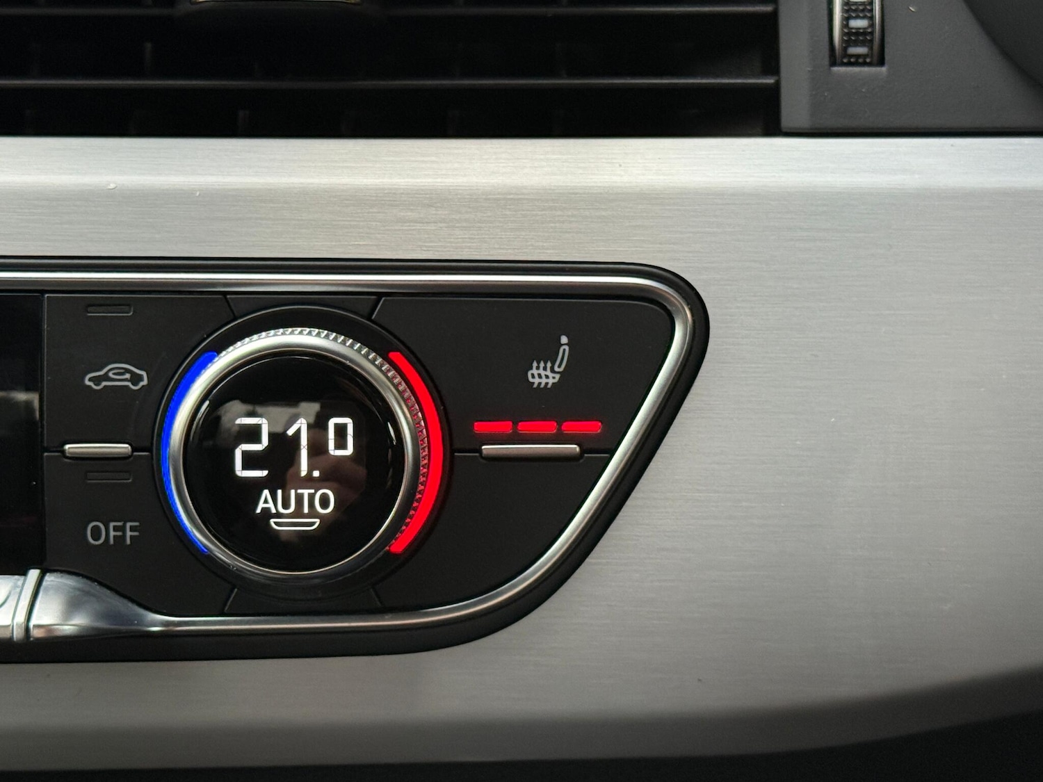 Used Audi A4 2023 for sale - 77351915: Photo 5