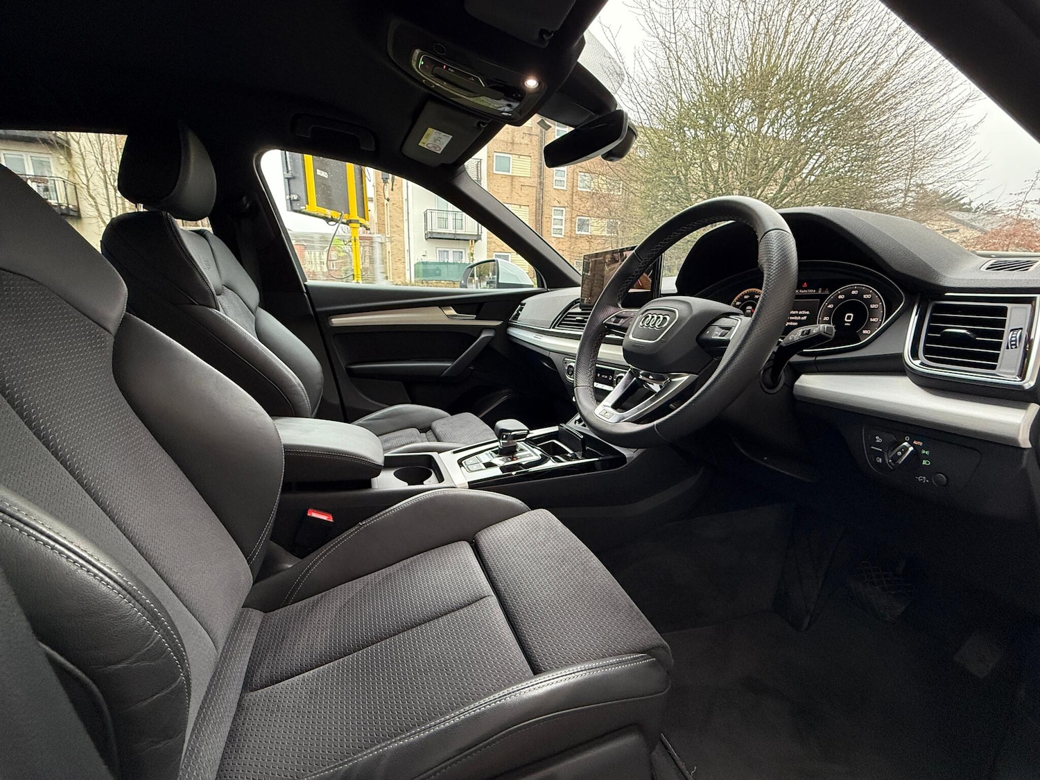 Used Audi Q5 2023 for sale - 77255331: Photo 2