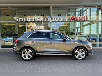Used Audi Q3 2021 for sale - 75139638: Photo