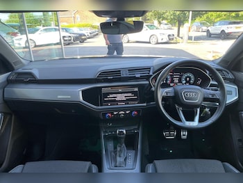 Used Audi Q3 2021 for sale - 75139638: Photo