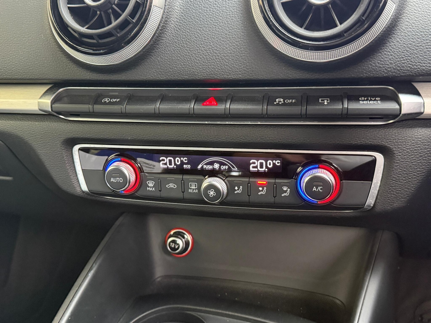 Used Audi A3 Cabriolet 2015 for sale - 76295036: Photo 30