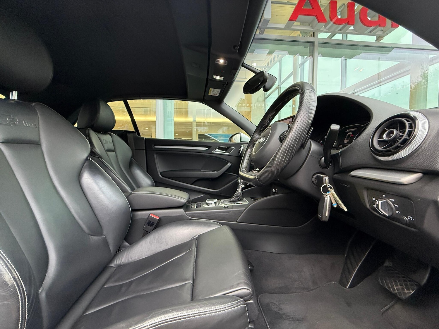 Used Audi A3 Cabriolet 2015 for sale - 76295036: Photo 38