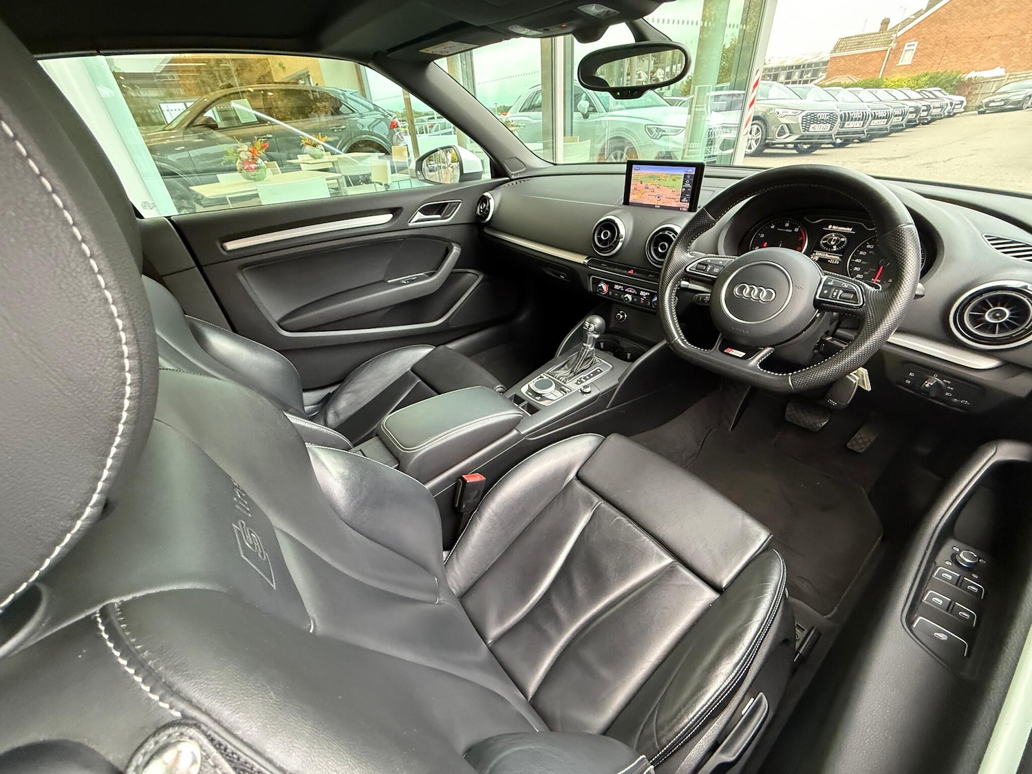Used Audi A3 Cabriolet 2015 for sale - 76295036: Photo 42