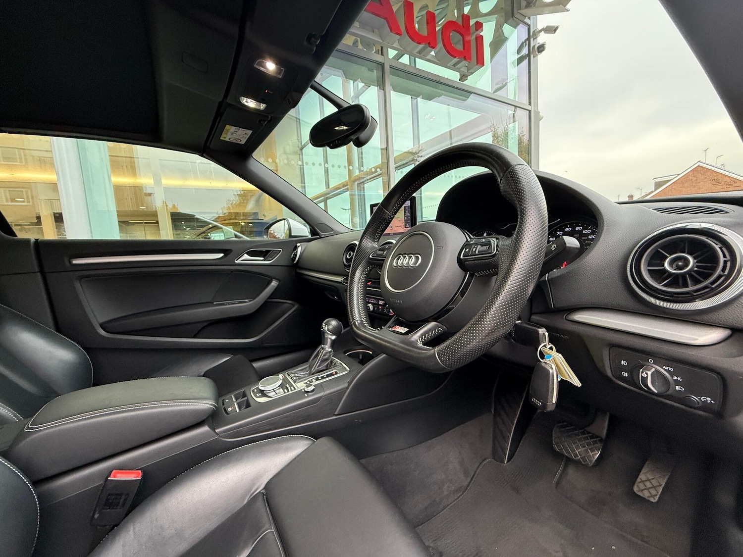 Used Audi A3 Cabriolet 2015 for sale - 76295036: Photo 8