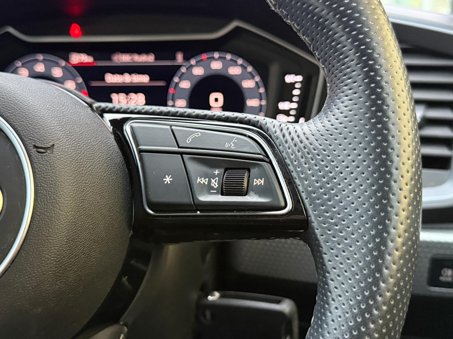 Used Audi A1 2023 for sale - 77066771: Photo 11