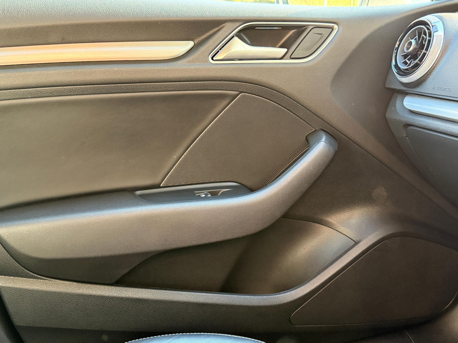 Used Audi A3 2017 for sale - 76607708: Photo 18