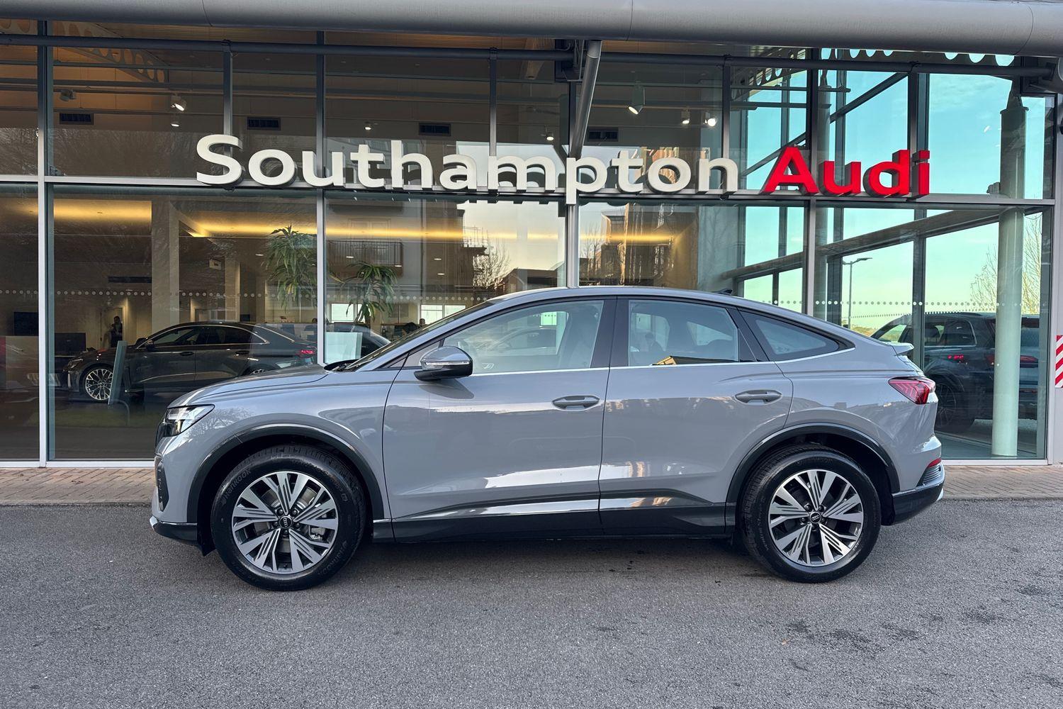 Used Audi Q4 e-tron 2024 for sale - 76370816: Photo 9