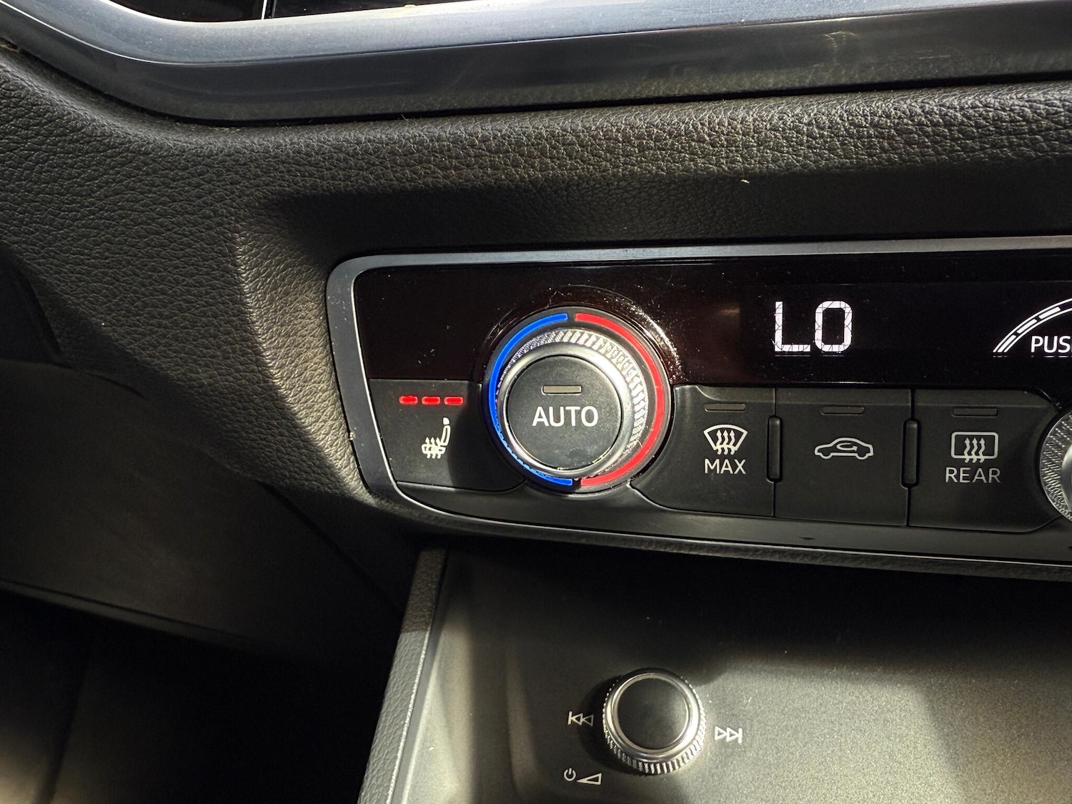 Used Audi Q3 2019 for sale - 76752845: Photo 14