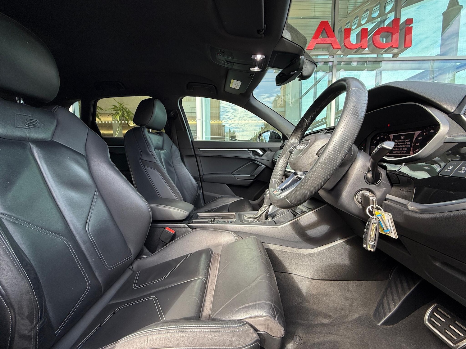 Used Audi Q3 2019 for sale - 76752845: Photo 32