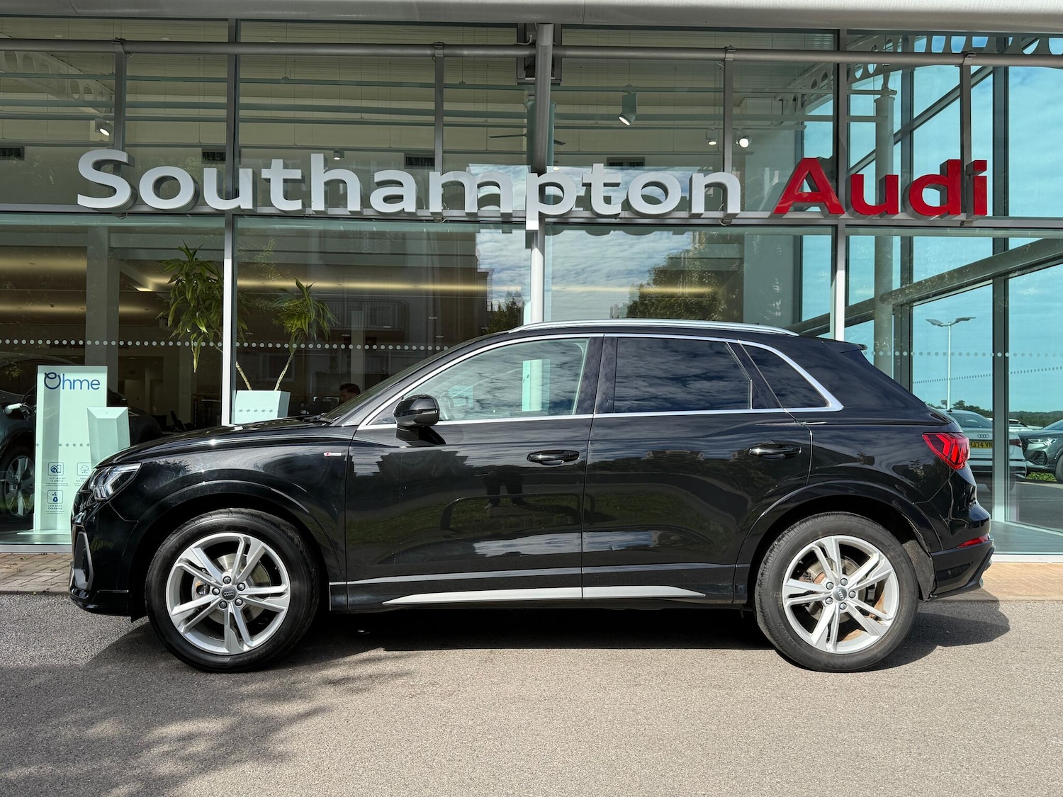 Used Audi Q3 2019 for sale - 76752845: Photo 63