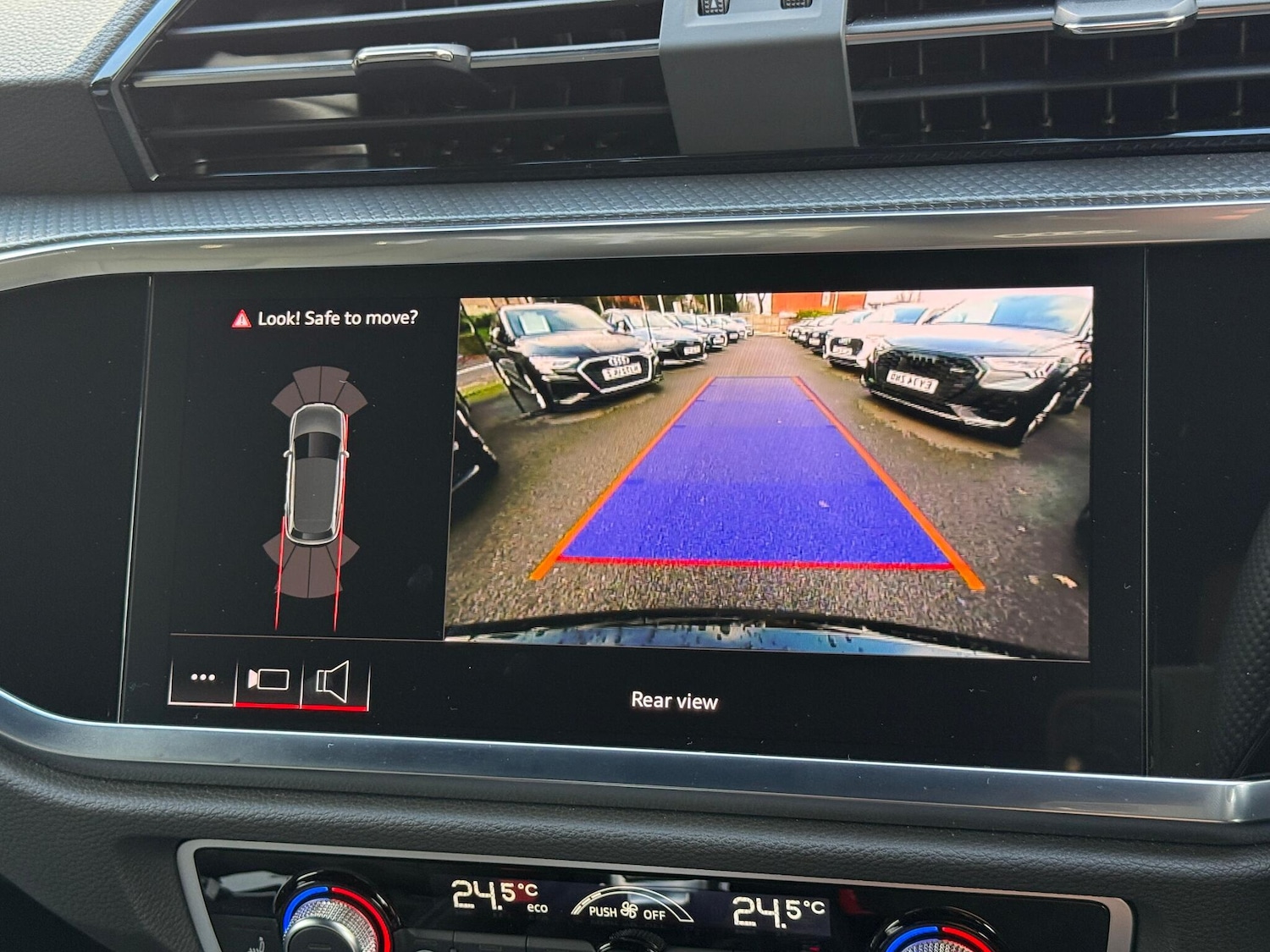 Used Audi Q3 2024 for sale - 76952447: Photo 5