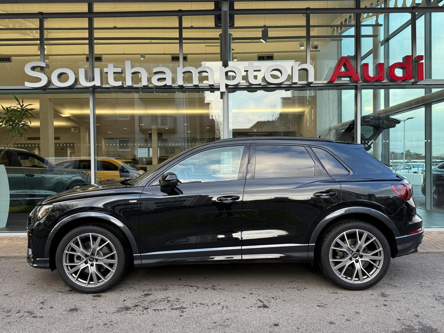 Used Audi Q3 2024 for sale - 76952447: Photo 57