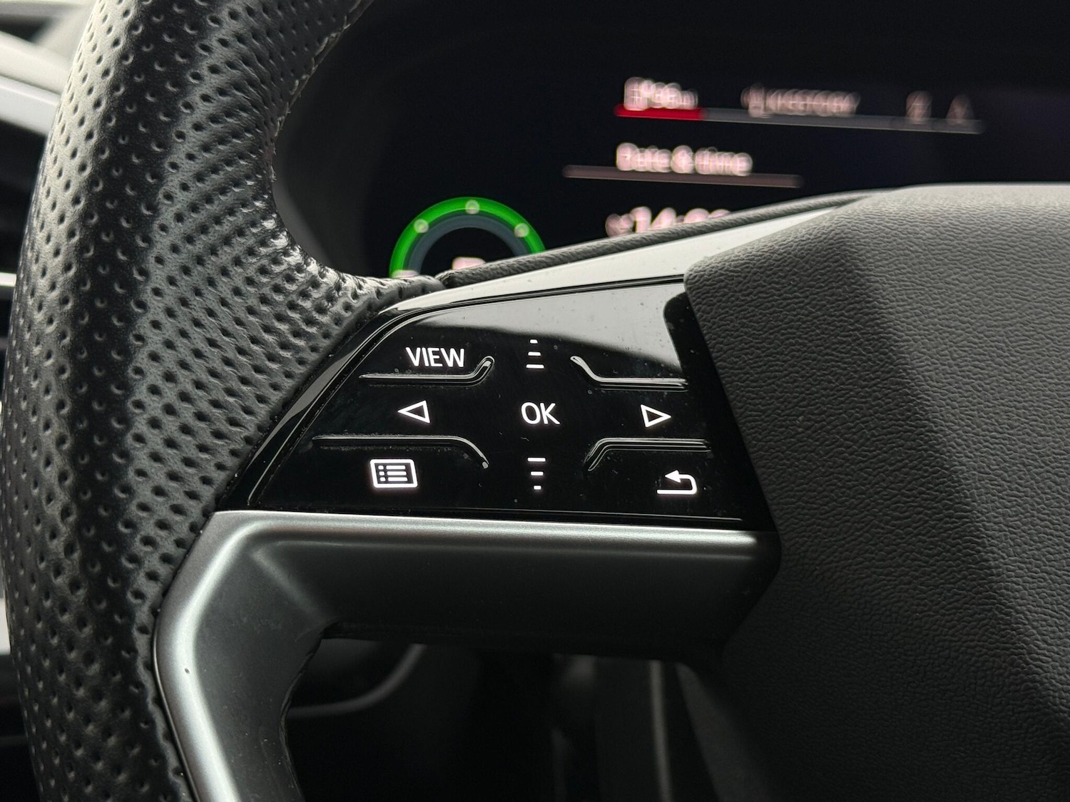 Used Audi Q4 e-tron 2022 for sale - 77202638: Photo 12