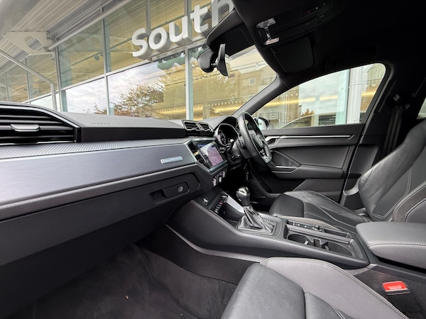Used Audi Q3 2020 for sale - 76306540: Photo 5
