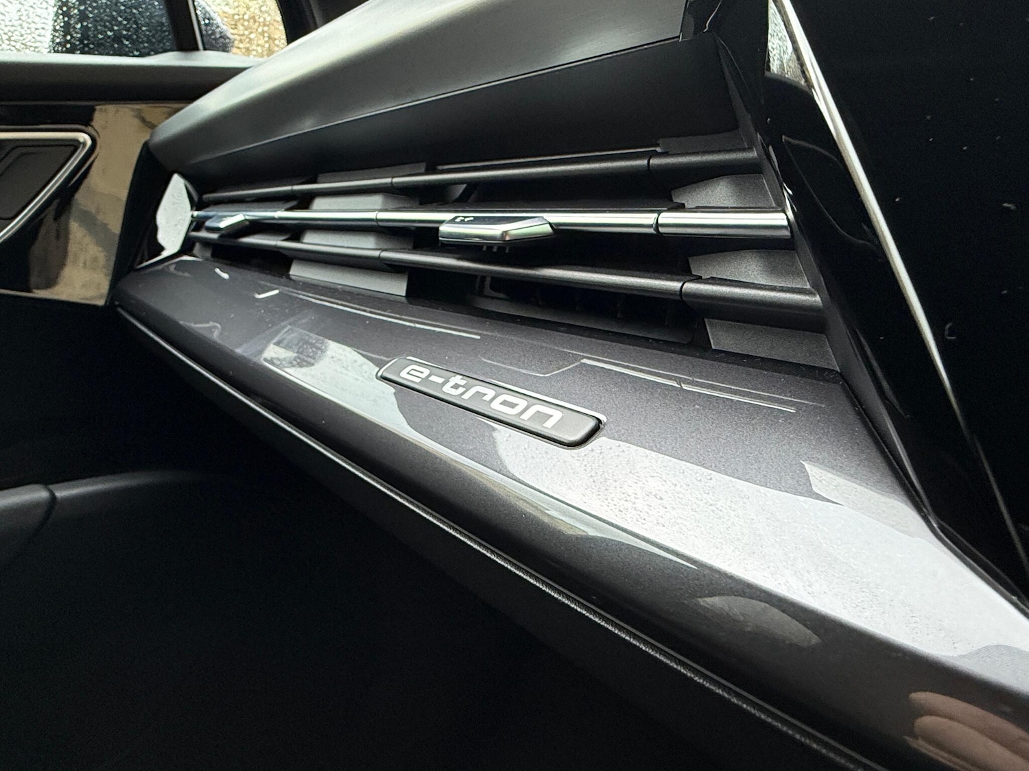 Used Audi Q4 e-tron 2022 for sale - 77290431: Photo 32