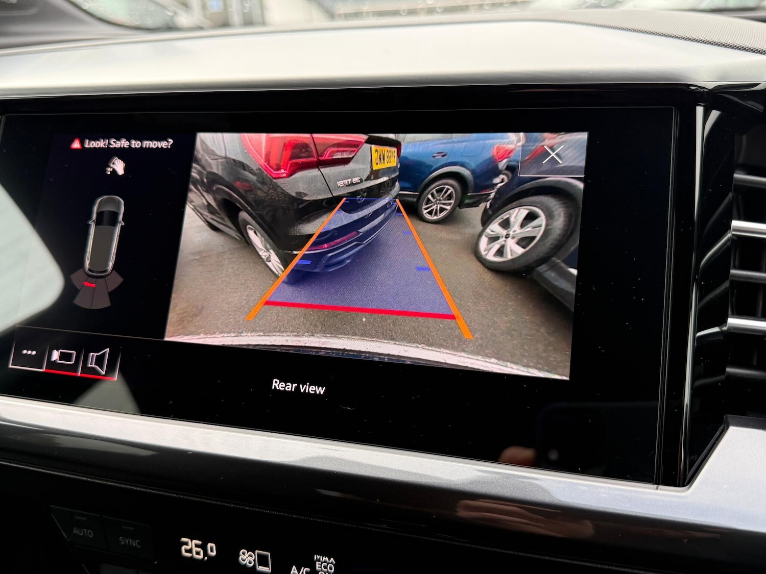 Used Audi Q4 e-tron 2022 for sale - 77290431: Photo 5