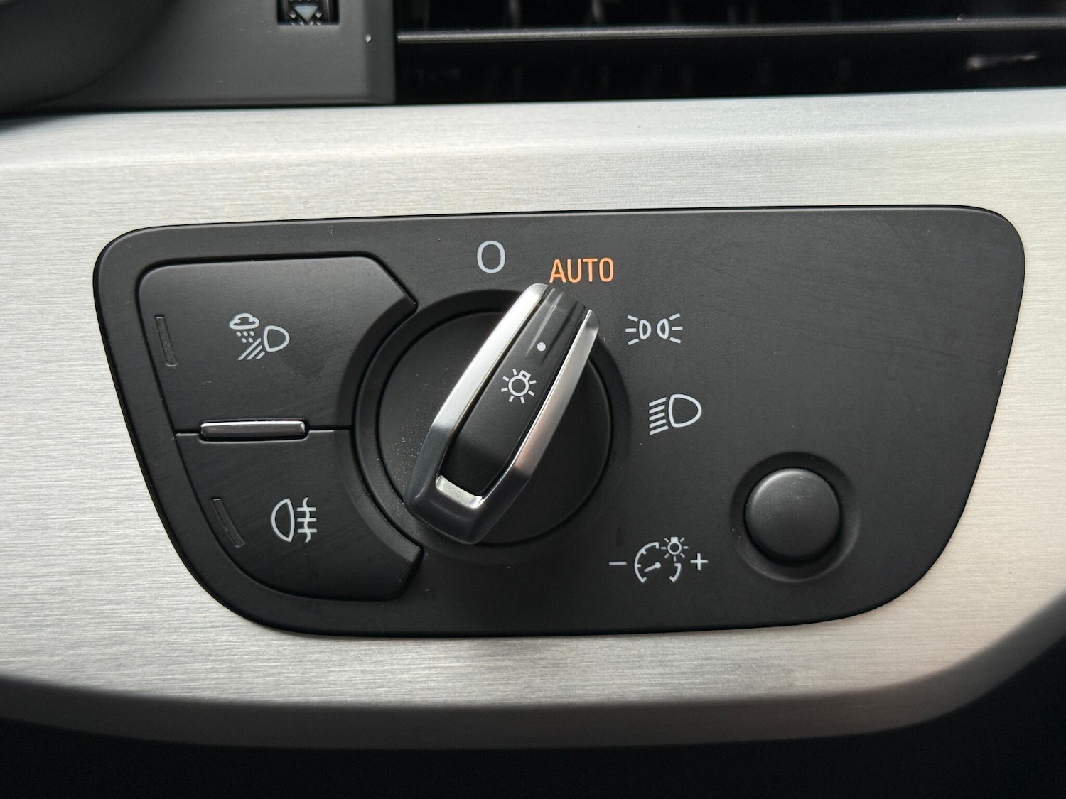 Used Audi A4 Avant for sale - 77351636: Photo 28