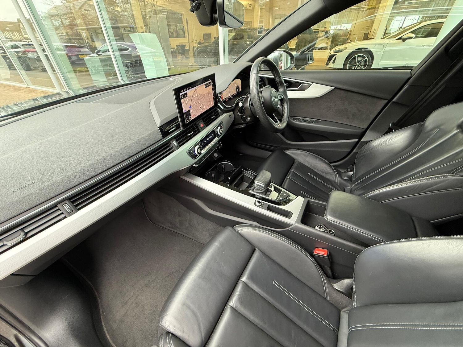 Used Audi A4 Avant for sale - 77351636: Photo 60