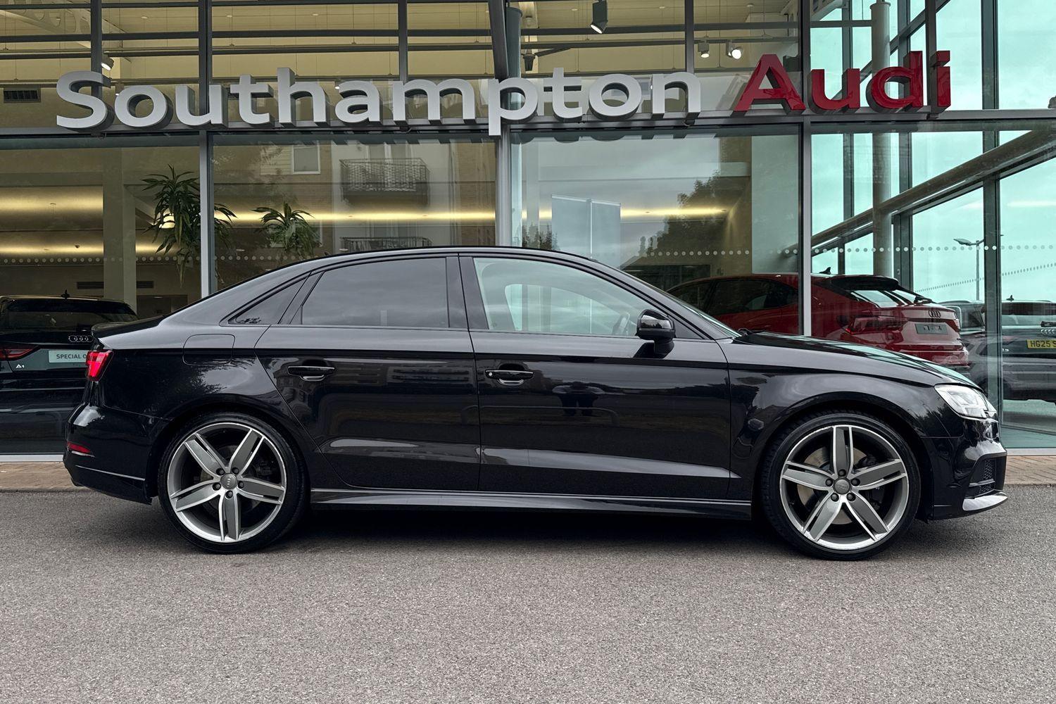Used Audi S3 2018 for sale - 76060209: Photo 2