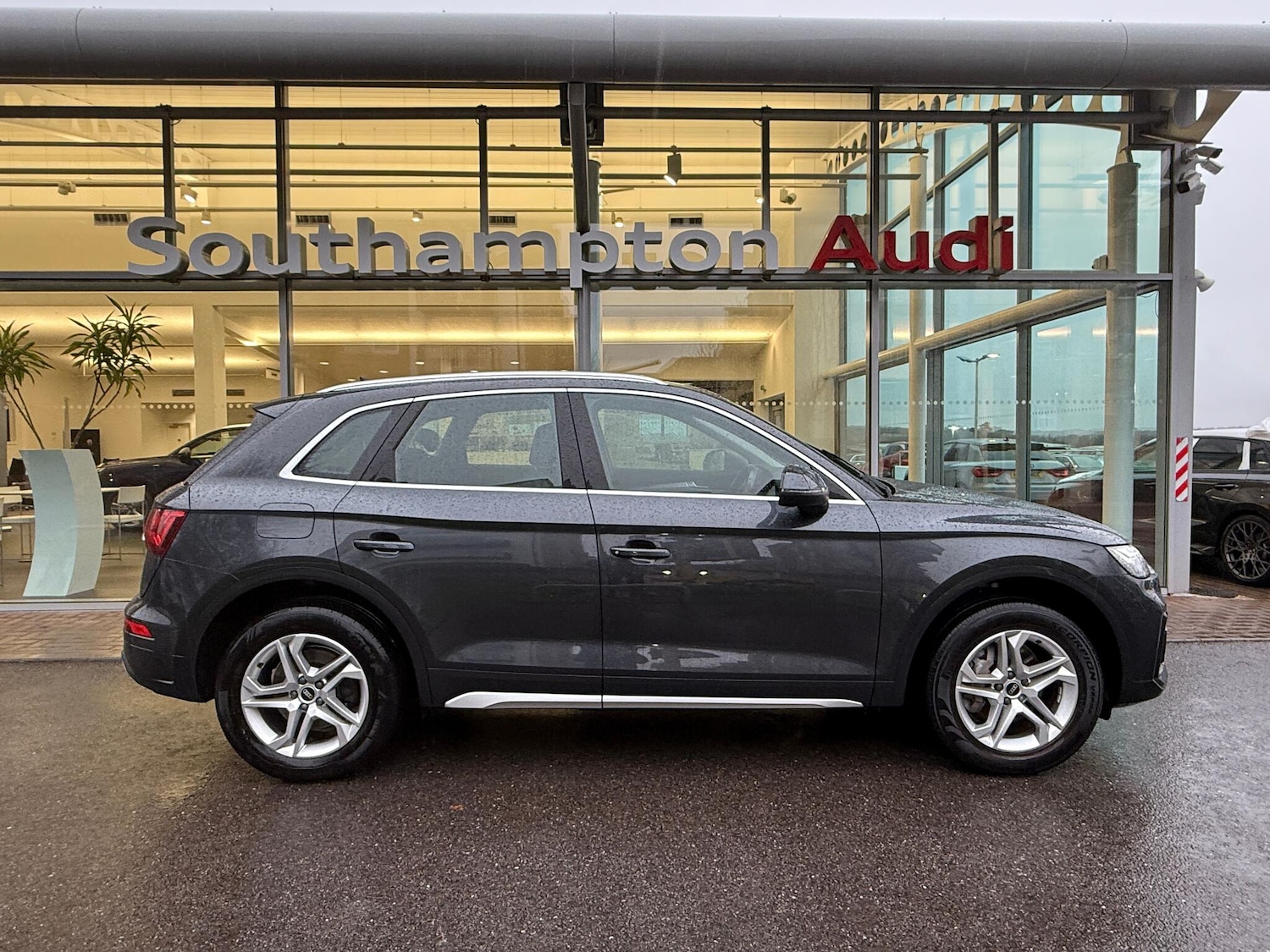 Used Audi Q5 2021 for sale - 77144359: Photo 2