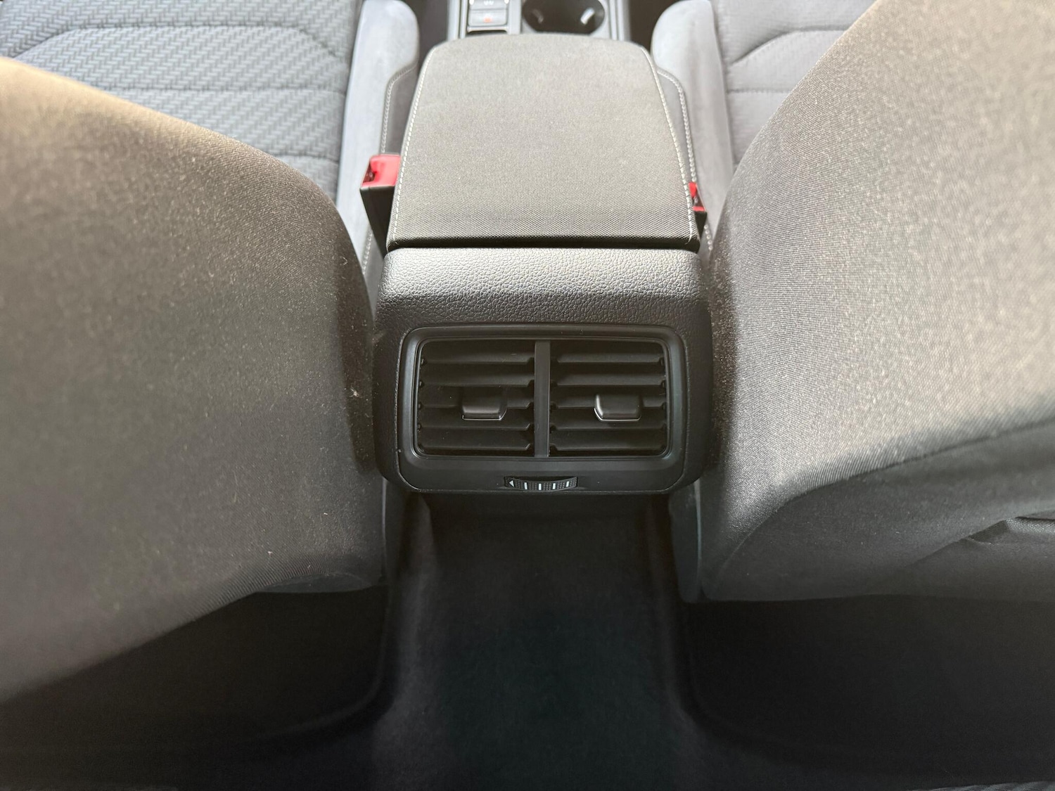 Used Volkswagen Golf 2018 for sale - 76714686: Photo 38