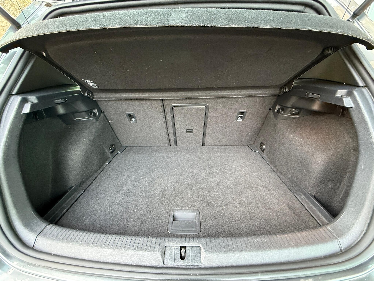 Used Volkswagen Golf 2018 for sale - 76714686: Photo 51