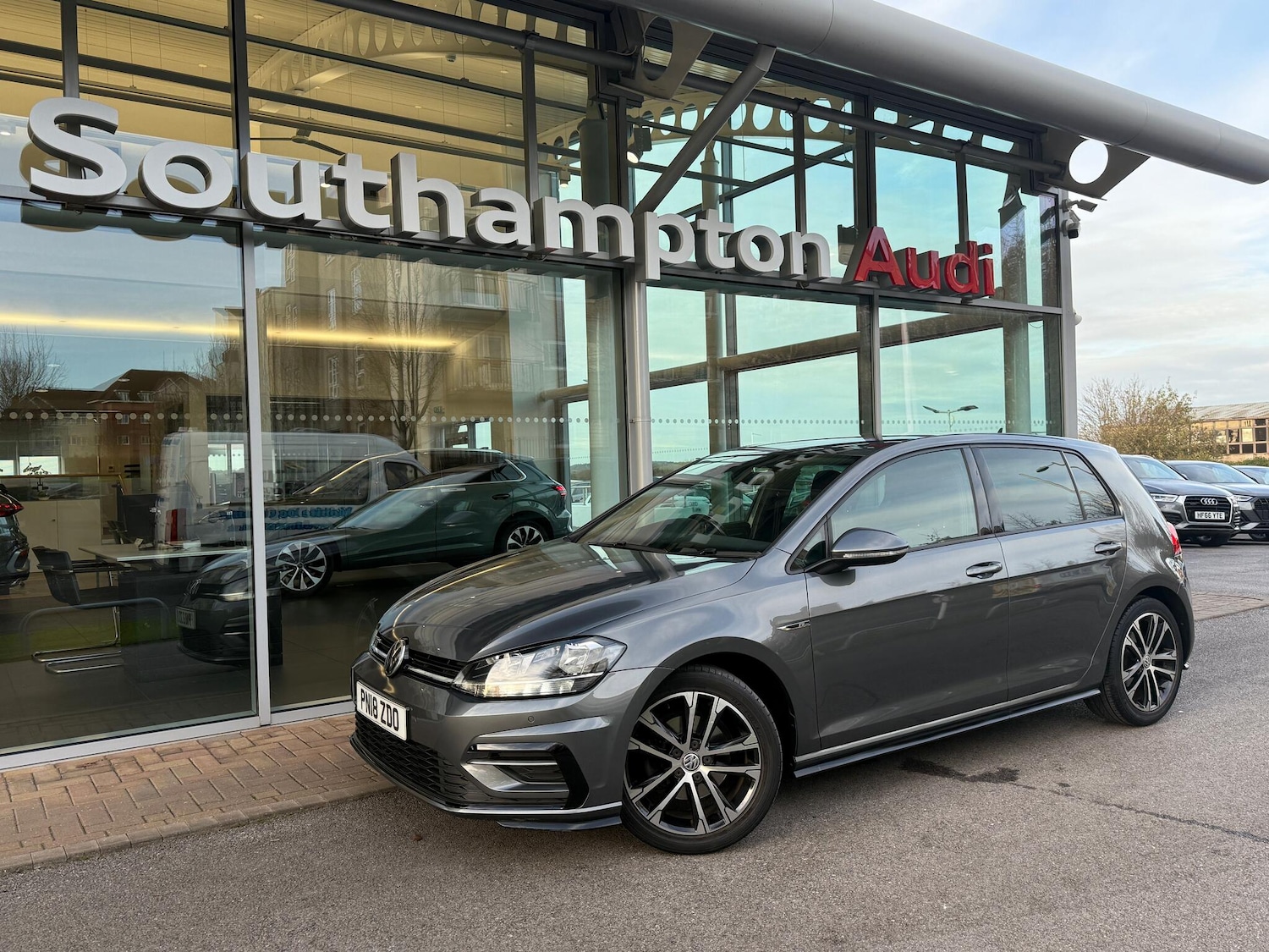 Used Volkswagen Golf 2018 for sale - 76714686: Photo 63