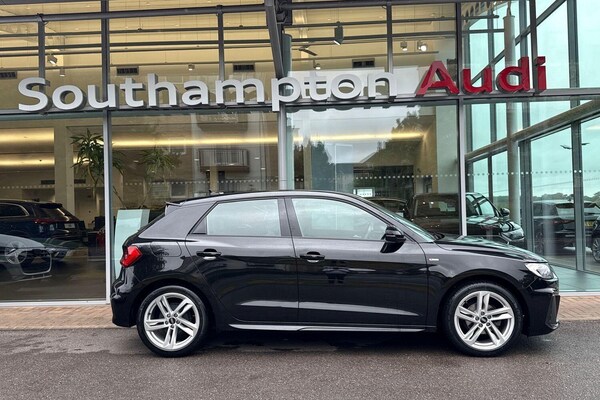 Used Audi A1 2023 for sale - 75507089: Photo 2